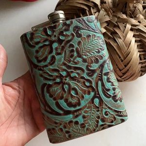 ❤️… Top Shelf Flask 12oz
